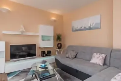 Image de Appartement Maya (10162-A1) - Sv. Petar