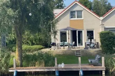 Image de Maison de soleil sur la plage de Makkum