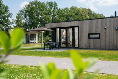 Experience Slow Living in this spacious nature cottage!