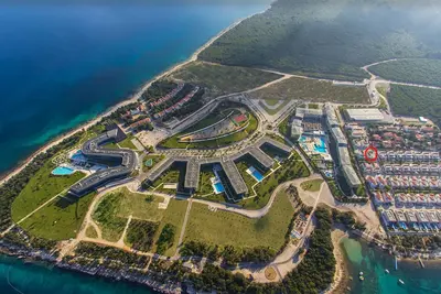 Image de Entspannung Pur: Privater Strand, Pool, Sauna und Fitnessstudio