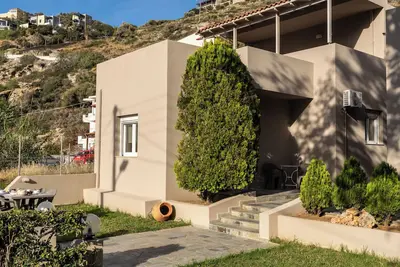 Image de Elio A 1bdr Apt w/Garden 1 min from beach by Hospi