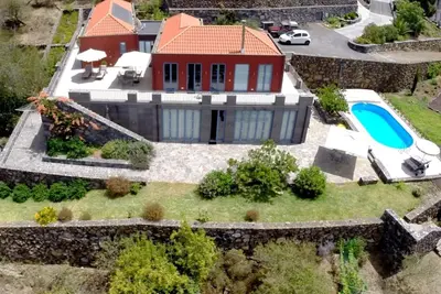 Image de Villa Atlantico mit Beheitztem, Abdeckbarem Pool und Sauna