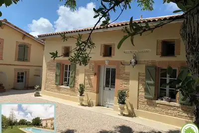 Image de Chambre d'hôtes La Clef des Champs - Piscine - Vue - Cuisine et Salon Privés