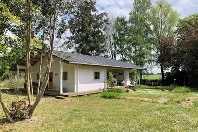 Image de Pretty wooden house near Loches, Touraine, near the Chateaux of the Loire Valley