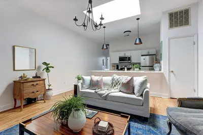 Image de A Manor of State, Luxurious | Central | Modern