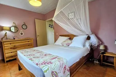 Image de Villa Charlise tartane plage Ă pied, grand jardin. . . tout confort