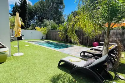 Image de Villa Récente, Piscine Chauffée, Proche mer et Centre Ville de Sanary sur mer