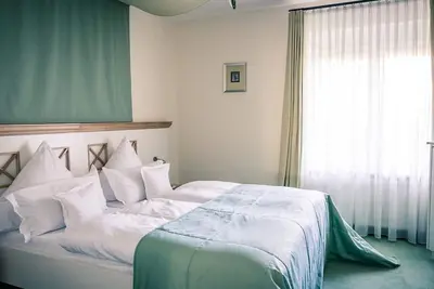 Image de Guest house double room - non-refundable - Burg & Gästehaus by Schwarzenstein