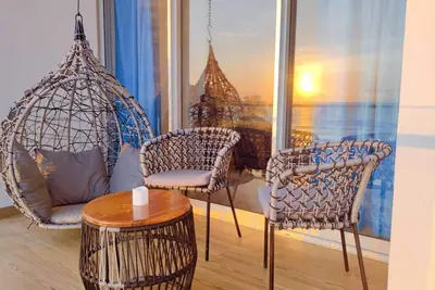 Image de Atardecer Mágico en la Zona Dorada de Mazatlán