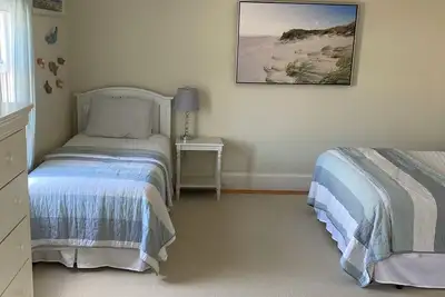 Image de Close to Town, Beaches Sleeps 16