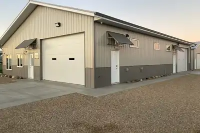 Image de Newly built in Devils Lake, Perfect for Fishing or Relaxing