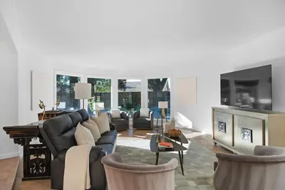 Image de The Hacienda Heart - Modesto, Ca