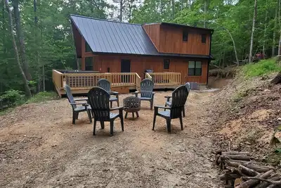 Image de Nestled in the Woods