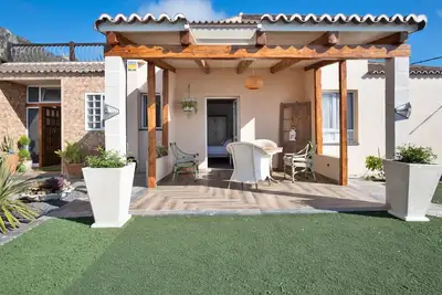 Image de Maison de vacances 'Las Golondrinas - B' avec vue sur la mer, terrasse privée et Wi-Fi