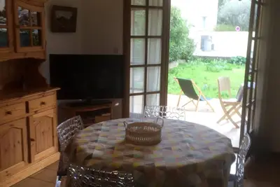 Image de Appartement 'Coeur De Ville Avec Jardin Privatif' avec Terrasse Privée, Jardin Privé et Wi-Fi