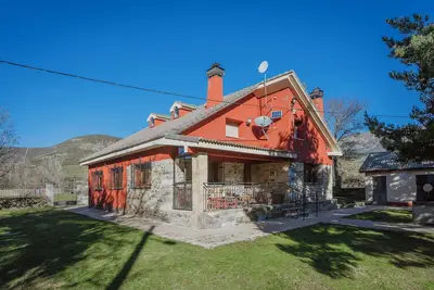 Image de Maison de campagne \"El Corcal\" avec vue sur les montagnes, terrasse privée et Wi-Fi