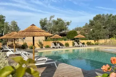 Image de Appartement Cala Rossa Duplex T3 Neuf et Moderne 78m2, Piscine, Plage à Pied 8mn