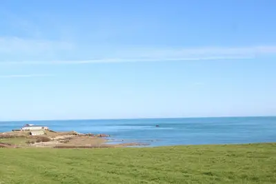 Image de Maison mitoyenne avec vue imprenable et animaux acceptés à La Hague