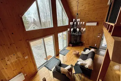 Image de Cozy Chalet near the village of Baie-St-Paul in the beautiful Charlevoix Area!