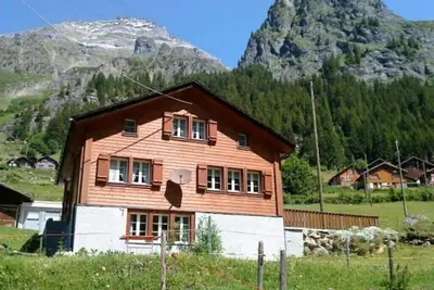 Image de Gemütliche Ferienwohnung auf der Golzernalp im Wunderschönen Maderanertal