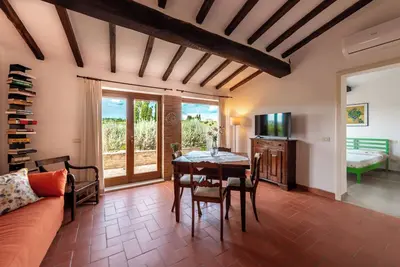 Image de Exclusive Villa in Vineyard W Pool, And Siena View