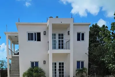 Image de Ocean Seacret Luxurious views, Gated safe pool near Grace Bay beach Private Chef