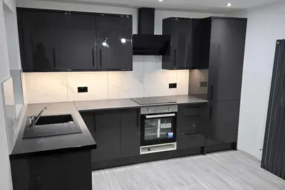 Image de Beautiful maisonnette is a newly refurbished   semi detached house in leeds