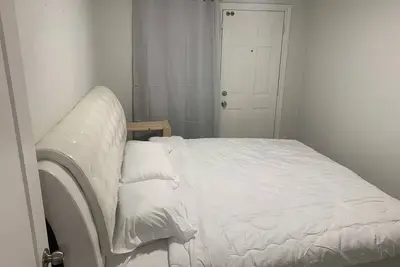 Image de Yorkdale-Glen Sweet Apartment Suites