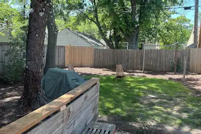 Image de 28 day minimum stay. Charming Cottage Retreat in the Heart of Wichita