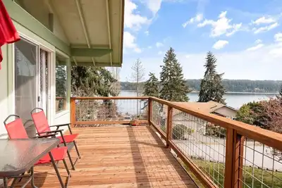 Image de Spacious Family Retreat with Ocean View, Pet friendly