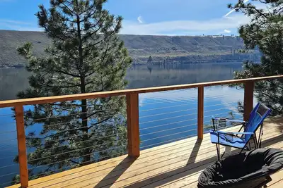 Image de Best Wallowa Lakefront rental w/ private dock and his/hers soaking tub! 4br/3ba