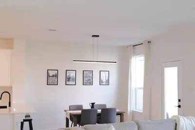 Image de Manor Vacation Rental w\/ Yard: 15 Miles to Austin!