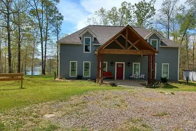 Image de Serenity Cove on Smith Lake