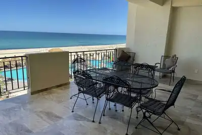 Image de 3 Bedroom Condo Excellent View