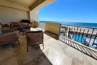 Image de Gorgeous view and conform 3 bedroom 3 bath condominium, C30509