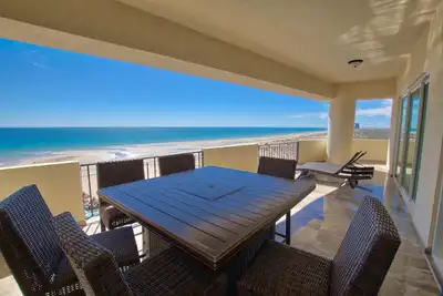 Image de Luxury Penthouse, large furnished balcony, C30709