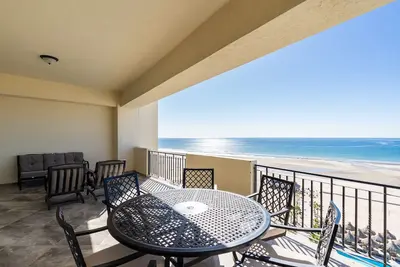 Image de 4 bedroom 3 bath condominium, C30809