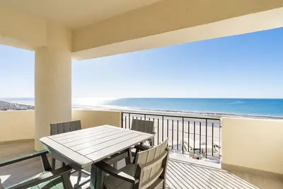 Image de Excellent view Studio type with 1 bedroom 1 bath condominium, C30902