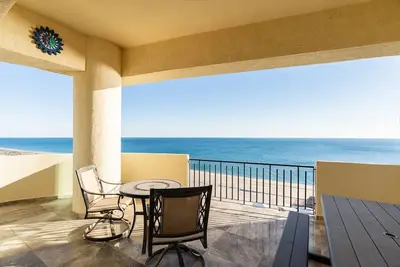 Image de Spectacular View 3 bedroom condominium, C301002
