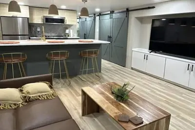 Fully Stocked Kitchen, Large Smart Tv’S, Wifi, Family Games, Coffee, Fire Pit