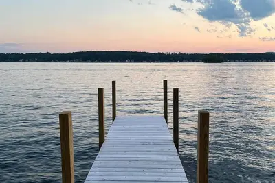 Image de Beautiful Lake Winnipesaukee w/ Dock!