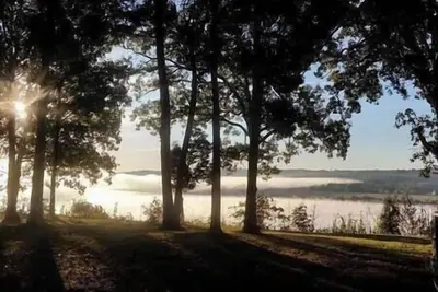 Image de Handicap Accessible Two Bedroom Bungalow w/ Full Kitchen