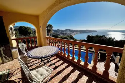 Image de Charming Spanish villa, stunning sea views, swimming pool, Mediterranean garden