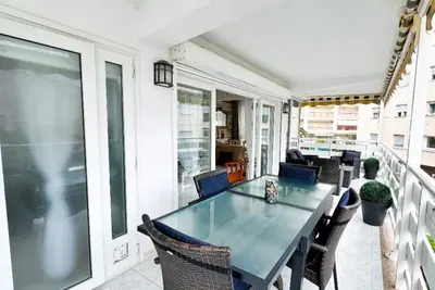 Image de Appartement Familial à 50m de la Plage avec Wi-Fi, Terrasse et Cuisine Équipée à Salou