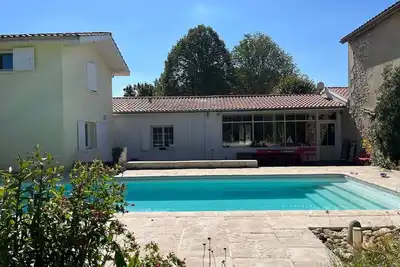 Image de Au vert pendant les Jo dans une belle demeure au coeur du vignoble bordelais