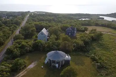 Block Island Home - 4 Bedroom home on West Beach Road w/ Panoramic Ocean Views
