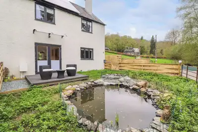 Yamthwaite, pet friendly, character holiday cottage in Hawkshead