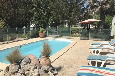 Image de Villa Provençale Avec Piscine