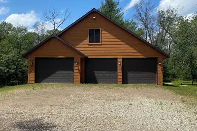 Image de A beautiful lake house on recreational Crooked Lake near Crivitz, Wi.