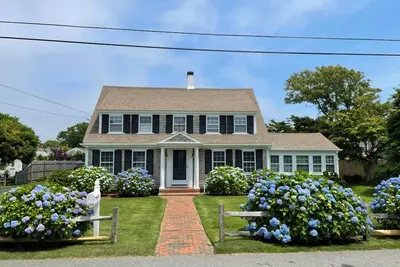 Image de Elegant Harwich Port Home, Walk to private association beach and Village!